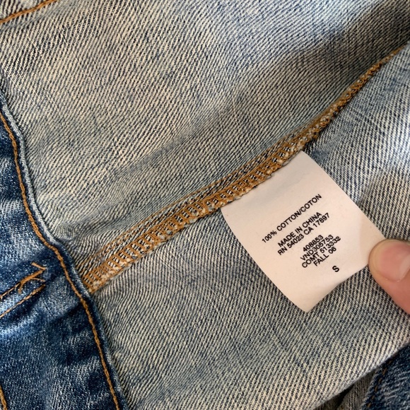 Gap Jeans Denim Jacket - Light Wash - Picture 4 of 5